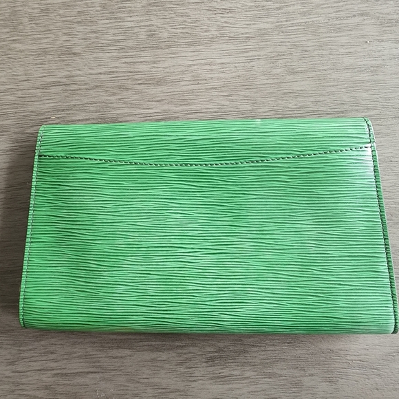 SOLD green LV arts deco - Picture 2 of 4